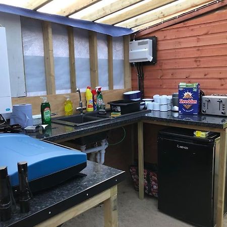 فندق Cox Hill Glamping Badger ترورو المظهر الخارجي الصورة